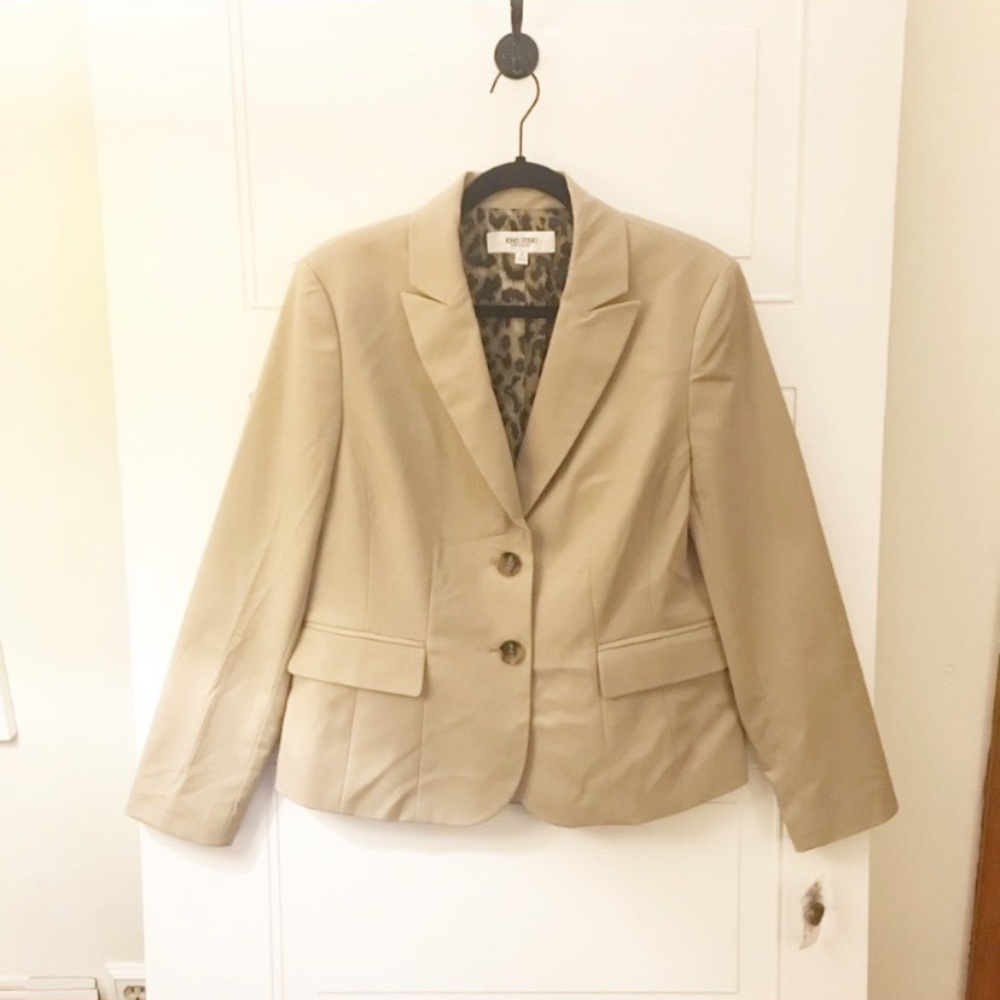 NWT Jones Studio Blazer Size 12